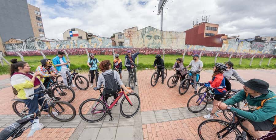 Biking in Full Color: Urban Art Bike Tour - Key things that make this tour worth your time