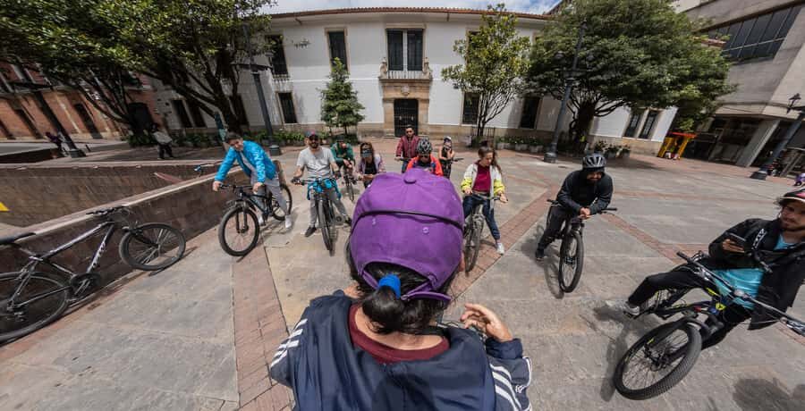 Biking in Full Color: Urban Art Bike Tour - How the La Candelaria route actually feels: bike lanes, neighborhoods, and pacing