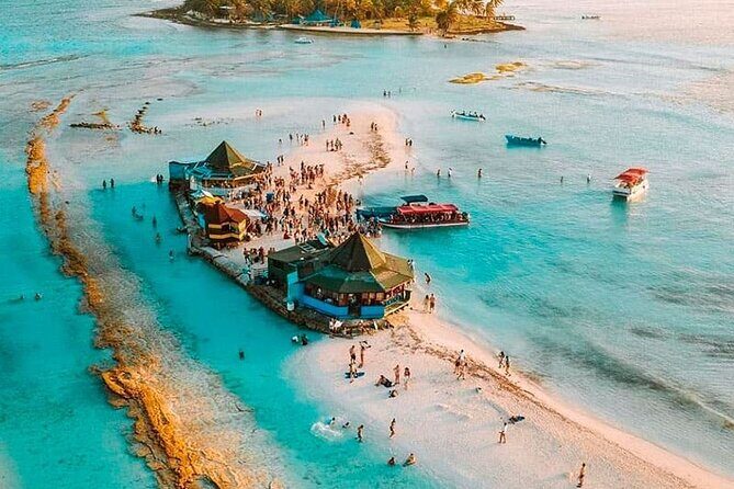 Boat Tour to Johnny Cay & Aquarium in San Andres Island - Rose Cay Aquarium (Cayo Acuario): The Shallow-Water Waterworld Moment