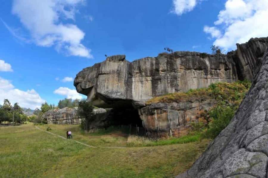 BOGOTA: Ancestral Exploration, Tour Facatativá, Piedras del Tunjo and Zipacón - Piedras del Tunjo petroglyphs: where history looks back at you