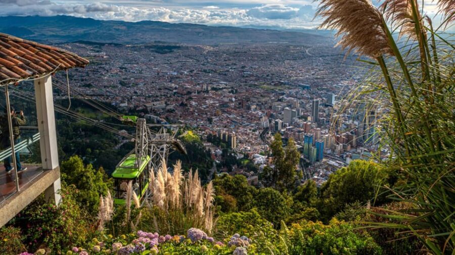 Bogotá: City tour Monserrate, emerald and gold museum & more - Colombia’s Emerald Story at the Emerald Museum