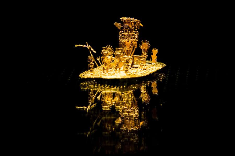 Bogotá: City Tour with Monserrate Hill, transfers and guide - Gold Museum: Muisca Gold and Salt Stories You’ll Actually Remember