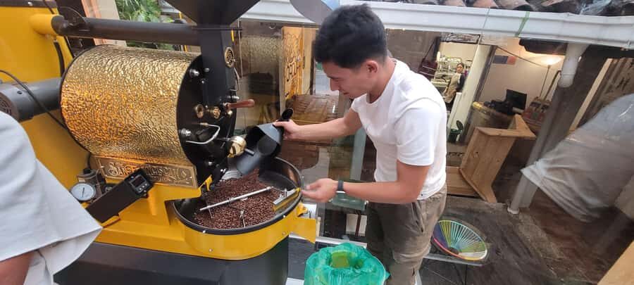 Bogota: Coffee Tasting, Roasting, Filtration & Espresso Tour - Cataction: cupping that helps you describe what you taste