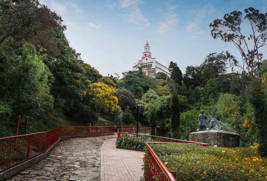 Bogota: Gold Museum and Monserrate Private Half-Day Tour - Monserrate Peak: Views, Queues, and a Moment of Prayer
