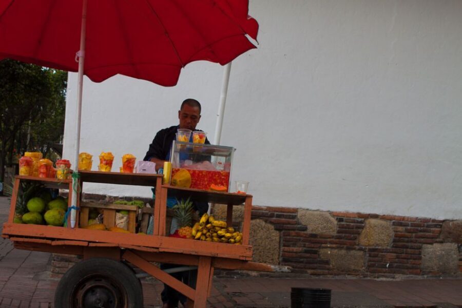 Bogotá: Grand City Tour with Monserrate, Usaquén and Lunch - Gold Museum and the San Francisco River corridor