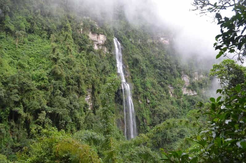 Bogota: Hike to La Chorrera Waterfall, El Chiflón and Guadalupe Hill - La Chorrera Waterfall: the highest in Colombia at 590 meters