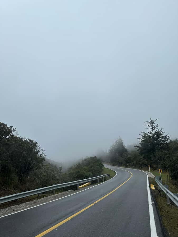 Bogota: Hike to La Chorrera Waterfall, El Chiflón and Guadalupe Hill - What the guide experience feels like in real life