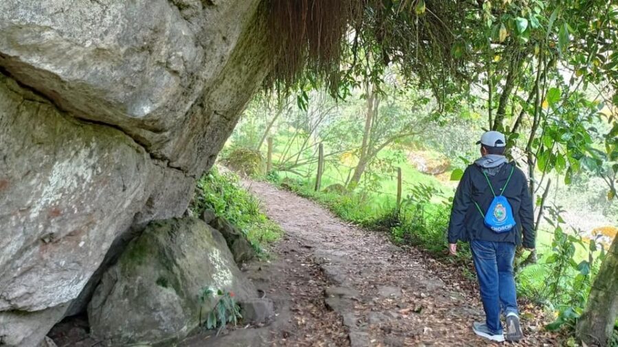 Bogota: La Chorrera Waterfall Guided Hike and Guadalupe Hill - La Chorrera Waterfall: The 590-Meter Main Attraction