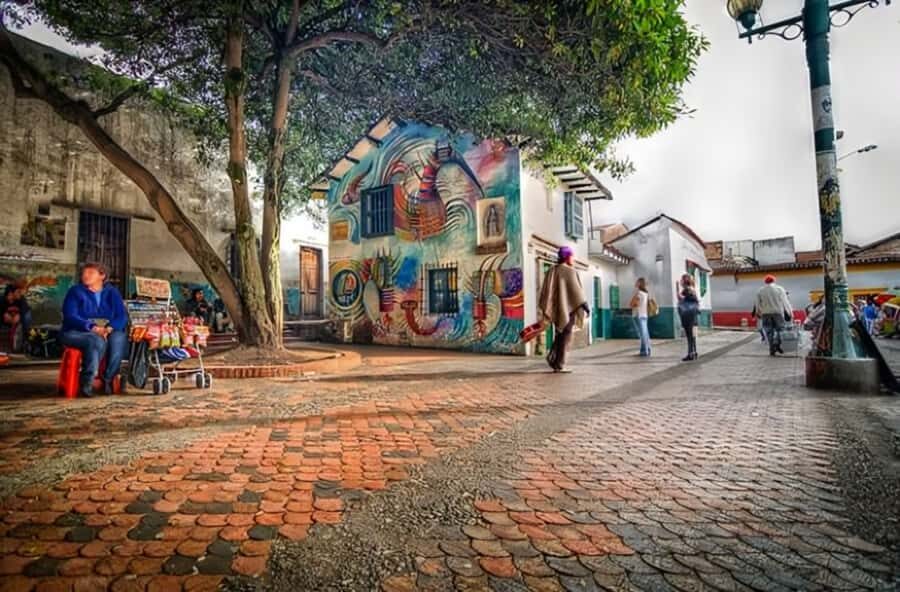 Bogota : Must-See Sites Walking Tour With a Guide - Chicha Bar Stop: Taste the Drink and Learn Its Cultural Role