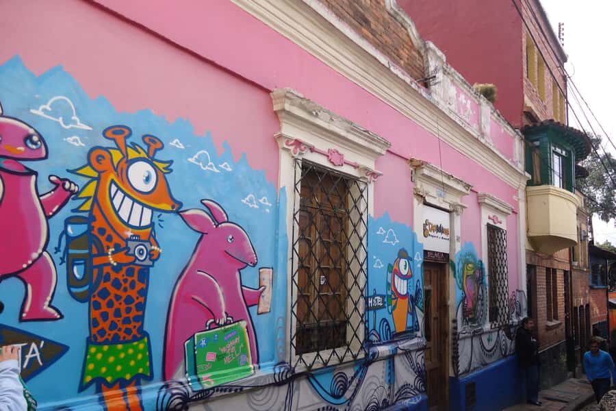 Bogota: Private custom tour with a local guide - Why this private walk is the smart way to start in Bogota