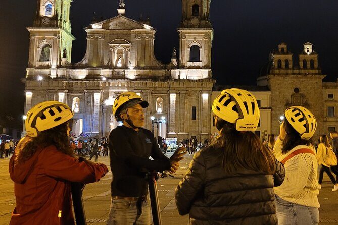 Bogota scooter tour - Meeting at Cl. 12b #285 and settling into your ride