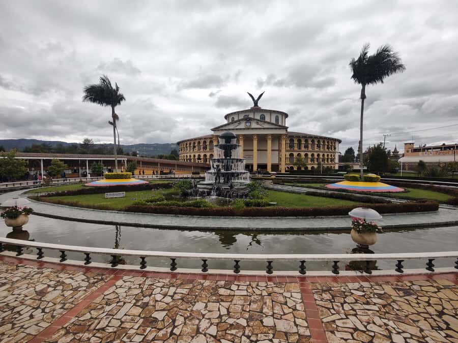 BOGOTA: Tour of Jaime Duque Park, Zoo, and Aerospace Museum - Getting to Jaime Duque Park: Private pickup that keeps the day smooth