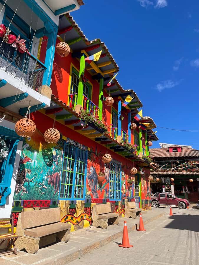 Bogota: Tour to villa de Leyva raquira casa terracota & more - Casa Terracota: a quick hit of creativity and great photo angles