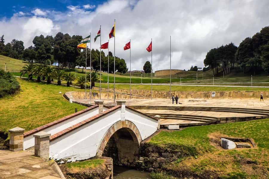 Bogotá: Villa de Leyva Full-Day Tour with Meals - Sisga Dam: a scenic start that doesn’t waste time