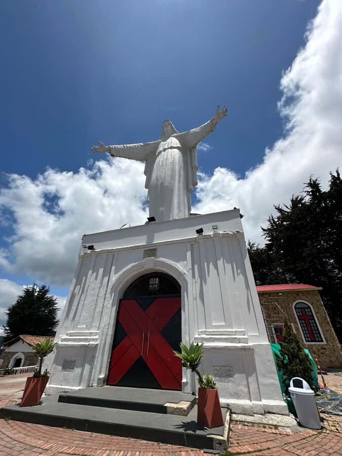 Bogotá: Visit Colombia's Highest Waterfalls & Guadalupe Hill - What’s included (and what you’ll need to plan)