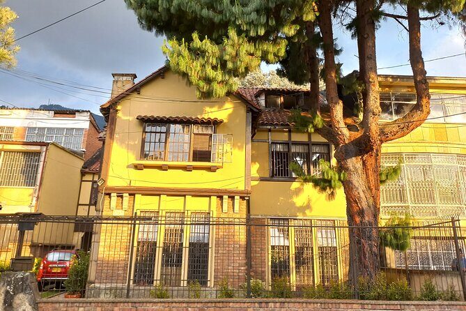 Bogota Walking Tour Teusaquillo a different part of the city - Why Teusaquillo feels different from the main tourist loop