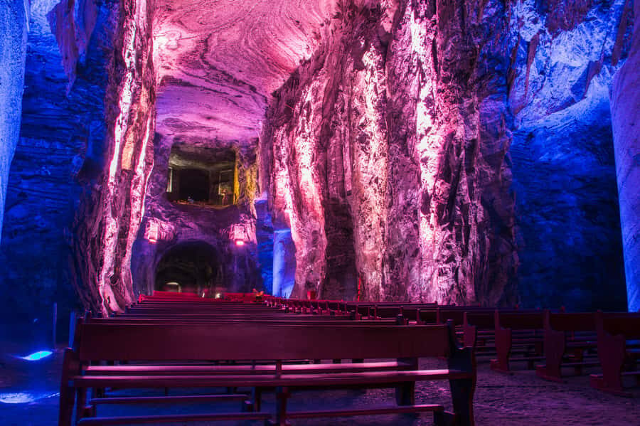 Bogotá: Zipaquirá Salt Cathedral, with tickets and guide - The 14 Stations: Turning a Walk into a Guided Route