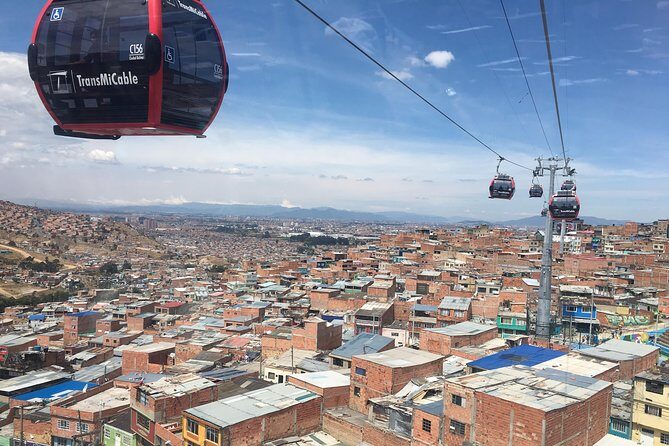 Cable car to el Paraiso, the city slum - H2: El Paraiso Street Art Walk and the Meaning Behind the Color