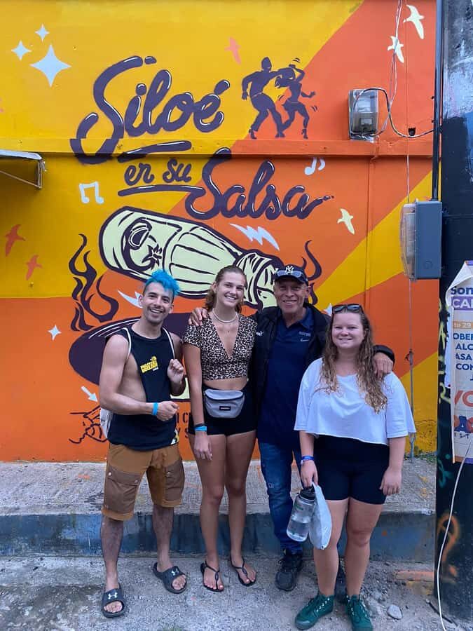 Cali: Comuna 20 Siloé Street Art Tour - Who should book this Cali street art tour