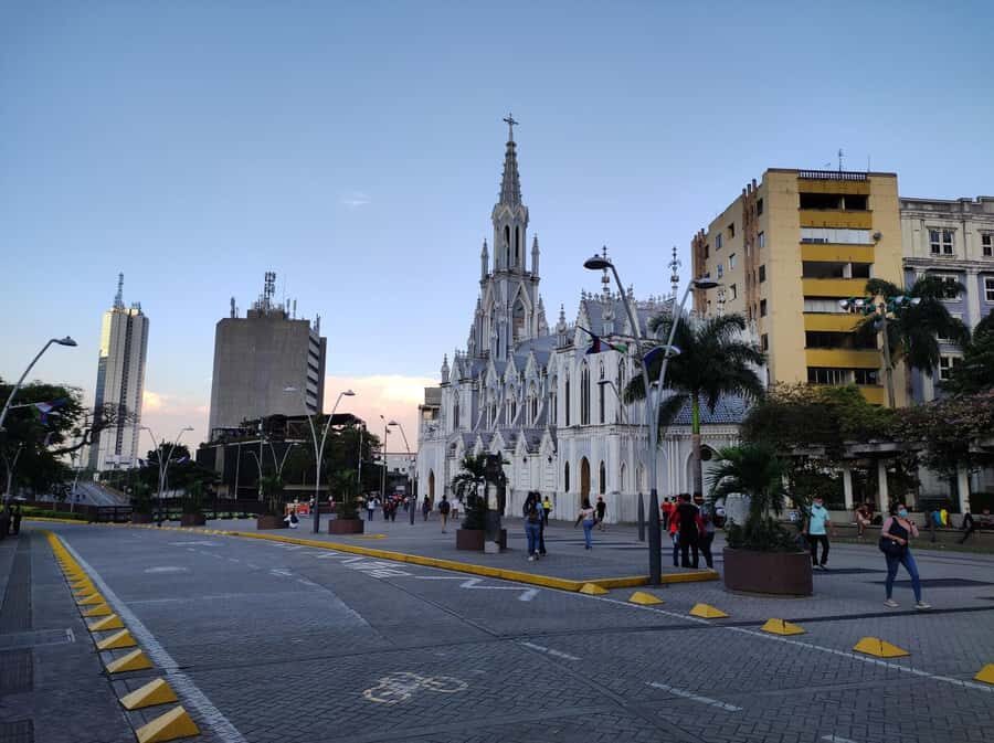 Cali: Cristo Rey, Tertulia Museum & Downtown Cali City Tour - Getting Your Bearings at Cristo Rey, the Cali Viewpoint