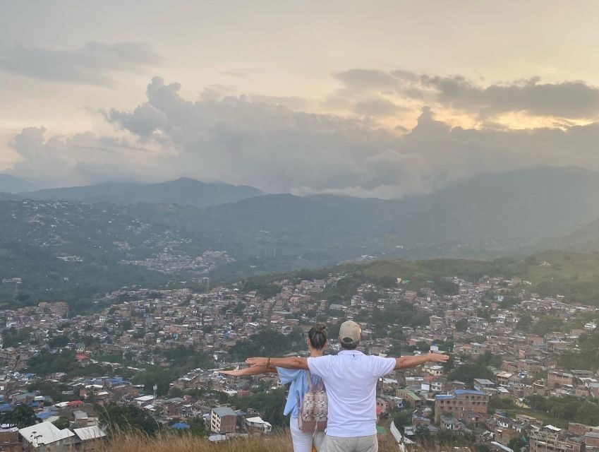 Cali: Discover Cali City Highlights and Local Drink - Cerro Cristales: The Panoramic View That Justifies the Transfer