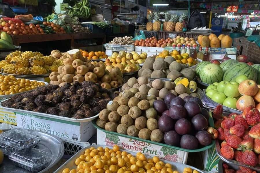 Cali: Fruit Market Walking Tour with Tastings - Starting at La Palmera Hostel: Easy Meet, Local Rhythm