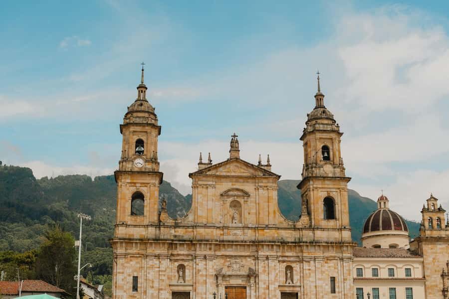 Candelaria Unveiled: Cool-tural Heritage Walking Tour - Chorro de Quevedo: where Bogotá gets its founding story