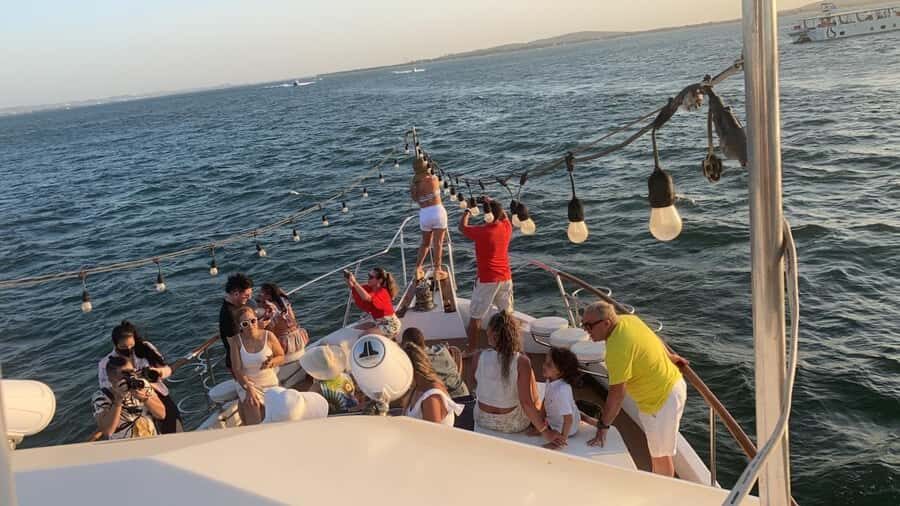 Cartagena: 4-course Culinary Experience aboard a catamaran - Where to meet: Muelle de la Bodeguita, Gate #4