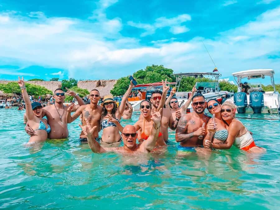 Cartagena: 4 Island Day Trip by Boat and Caribbean Lunch - Agua Azul and Barú Breaks: A Reset Between Stops