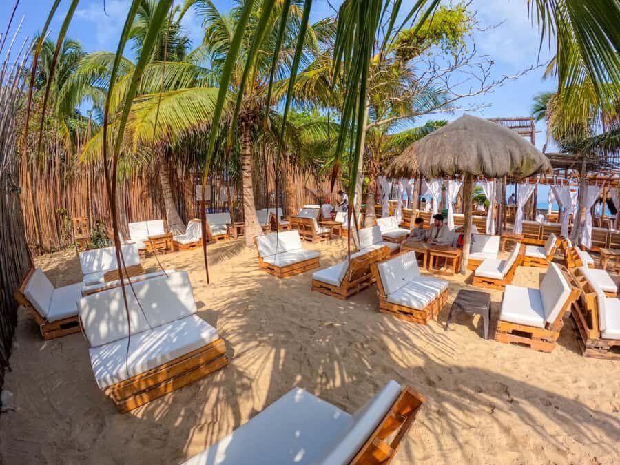 Cartagena: 5 Island Boat Tour with Night Bioluminescent Stop - The Barú beach block and lunch voucher: where the day slows down
