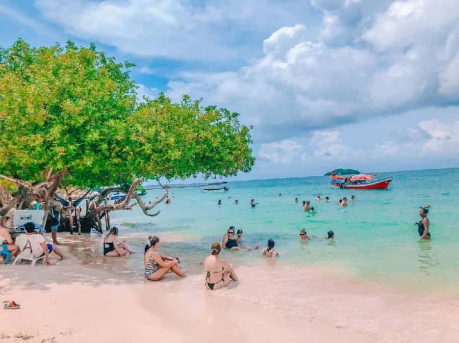 Cartagena: 5 ISLANDS by speedboat with SNORKELING & LUNCH - Speedboat Fun That Actually Covers the Best Spots in One Day
