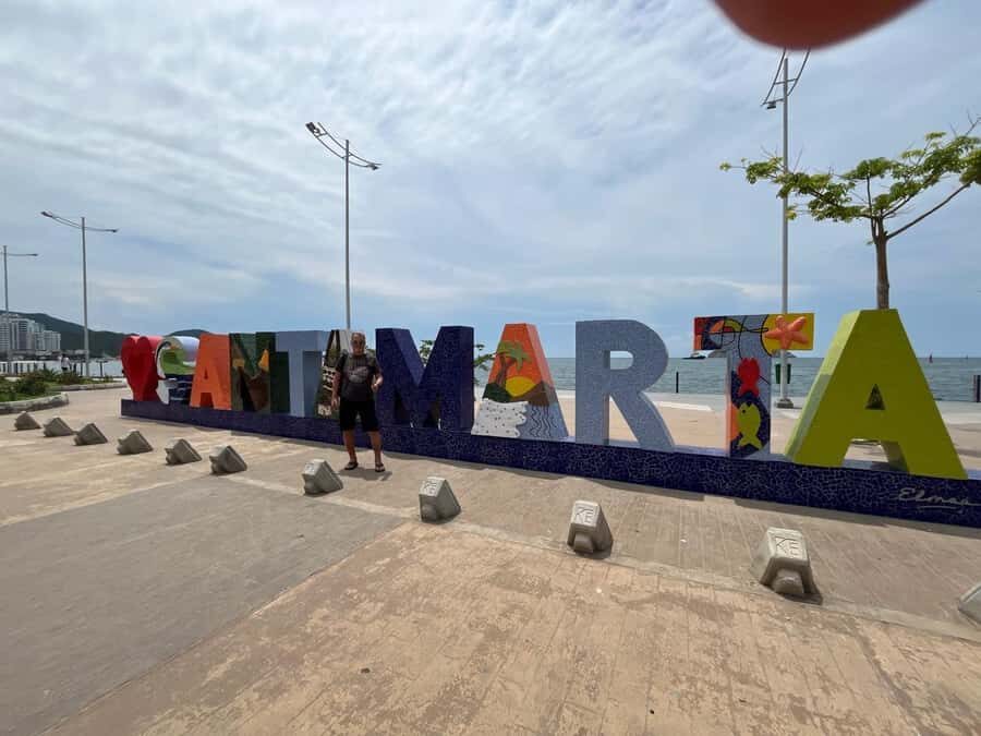 Cartagena: Barranquilla and Santa Marta BILINGUAL GUIDE - Santa Marta’s Bay: scenic views before the formal stops