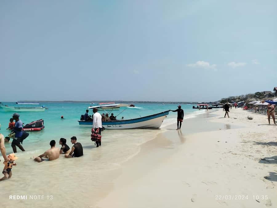 Cartagena: BARÚ Playa blanca with SNORKELING INCLUDED - Playa Blanca snorkeling: what you’re paying for
