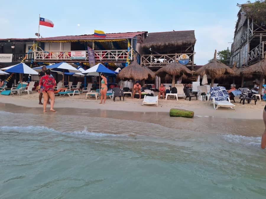 Cartagena: BARÚ Playa blanca with SNORKELING INCLUDED - Beach time after snorkeling: making the most of free relaxation