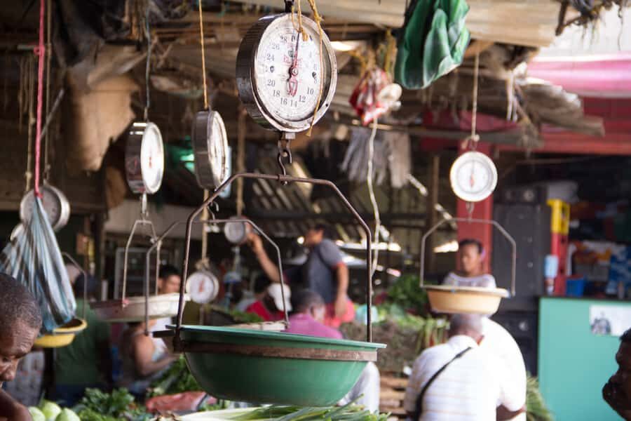 Cartagena Bazurto Market: Authentic Food & Culture Tour - What to bring so your day doesn’t get annoying