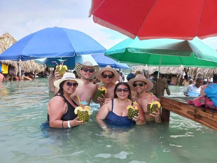 Cartagena: CHOLON & BARU with lunch - Accessibility and comfort: a contradiction you should plan around