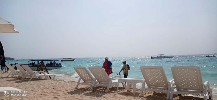 Cartagena: Cholon Island, Playa Blanca and Luminous Plankton - Price and value: what $90 covers, and what can add up