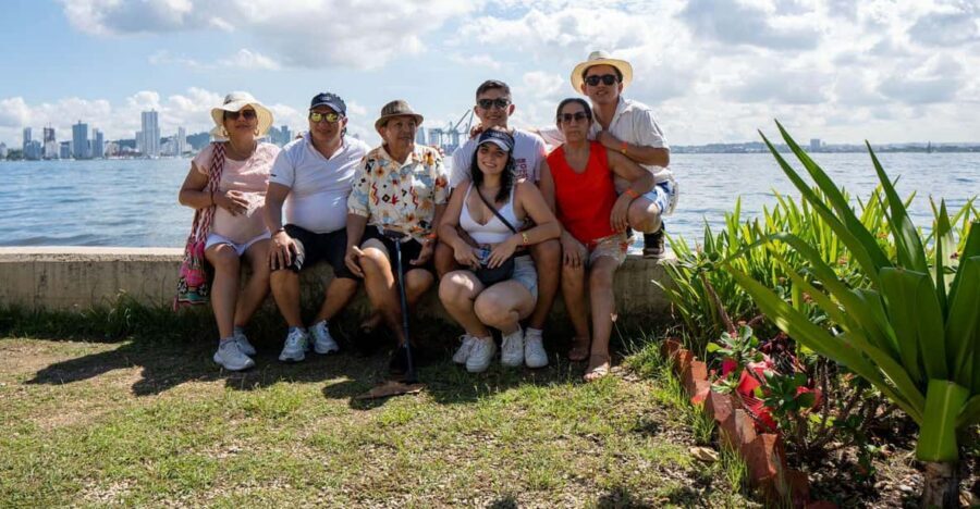 Cartagena: CITY TOUR IN ENGLISH, Old city, Monuments, Castle - English tour guide: how to get what you booked