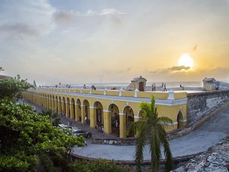 Cartagena: CITY TOUR OVERVIEW of the city Boots castle chiva - Walled City walking tour: Clock Tower and Las Bóvedas