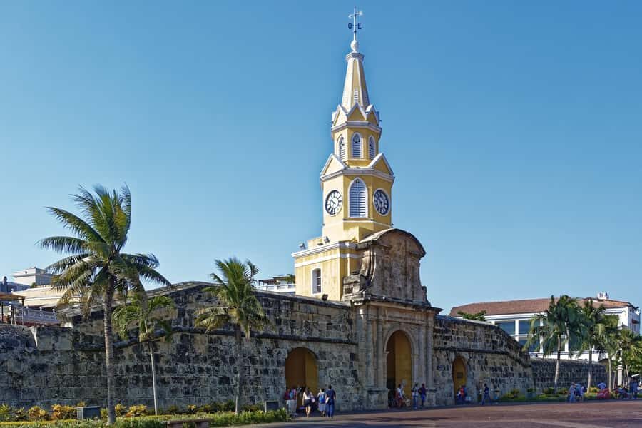 Cartagena: Complete Tour "San Felipe Castle, Popa and Getsemaní". - What to bring so the day feels comfortable