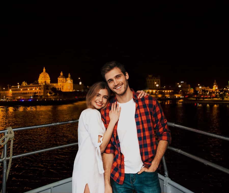 Cartagena: Dinner on a boat while you sail through the Bay - Who This Boat Tour Fits Best (and Who Should Skip It)