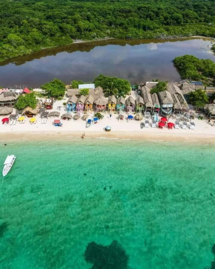CARTAGENA: EXCURSION to the Rosario Islands by boat and white beach by bus. - Lunch on the way: simple, traditional, and filling