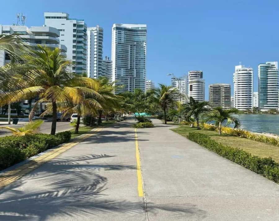 Cartagena: Explore with a city tour aboard a typical "chiva". - Comfort and timing: what can make or break the experience