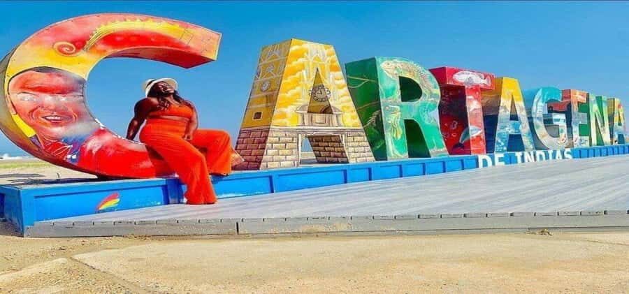 Cartagena: Explore with a city tour aboard a typical "chiva". - Who should book this chiva tour