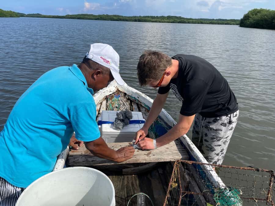 Cartagena Fishing, Crabbing, Birdwatching Experience + Lunch - What to Bring for a Wet, Sun-Filled Lagoon Day
