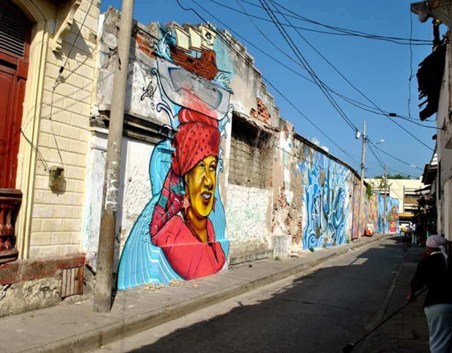 Cartagena: Graffiti Tour in Getsemani - Calle de la Media Luna and San Juan: art you can read while you walk