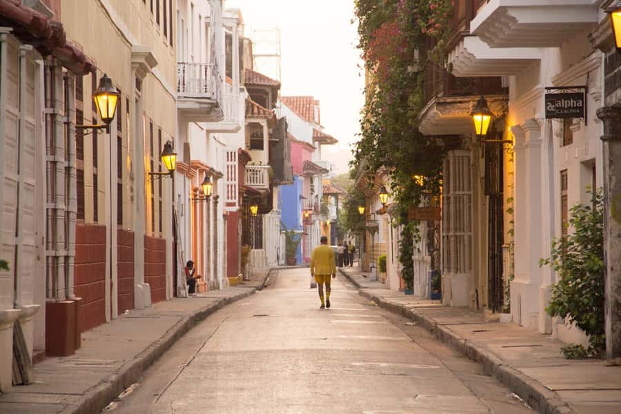 Cartagena Grand City Tour - Bazurto Market: Real Cartagena, Not Just the Postcards