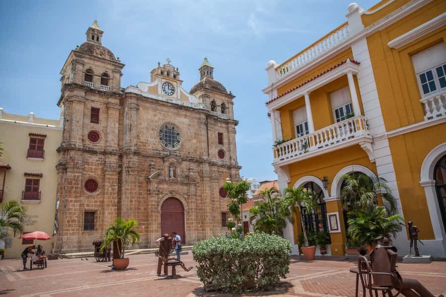 Cartagena: History, Culture & Coffee Experience - Getsemaní finish: street art and local Cartagena after the history