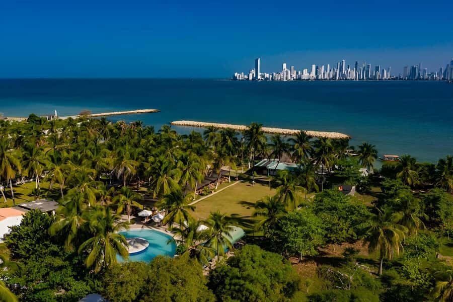 Cartagena: Palmarito Beachclub with Pool, Kayak and paddle! - Sunset and the beach atmosphere: lively, pretty, and sometimes loud