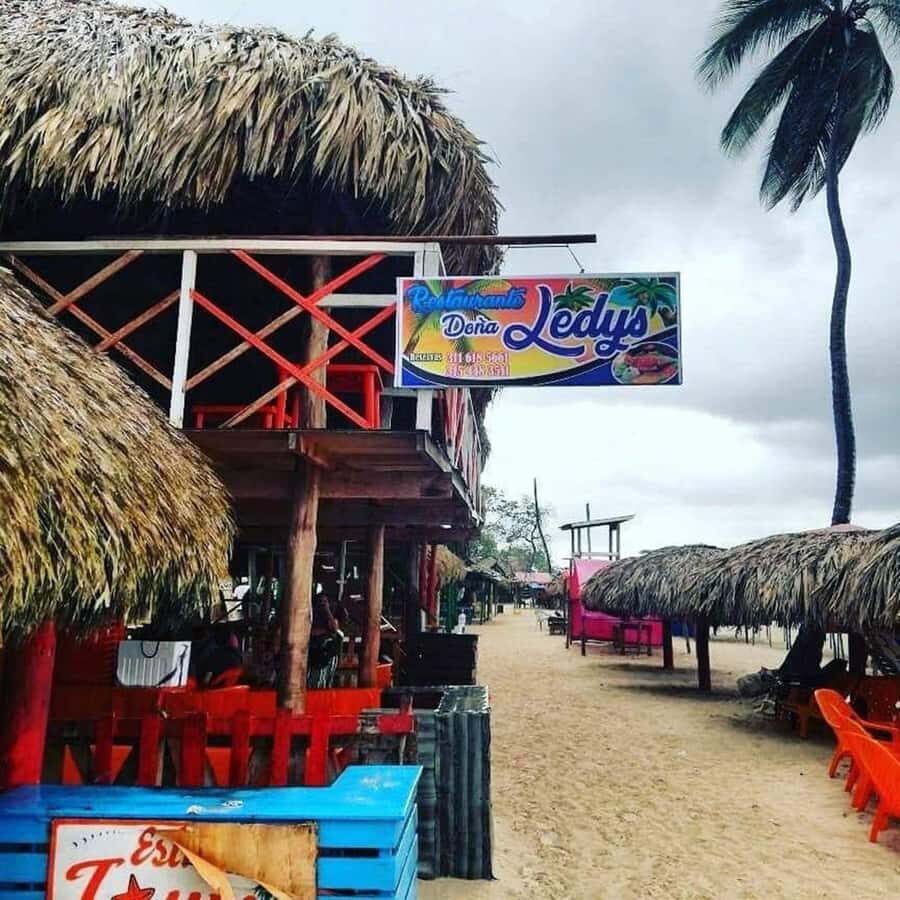 Cartagena: Playa Blanca BARU by speedboat with lunch - Bocachica castles views: the scenic payoff before the sand